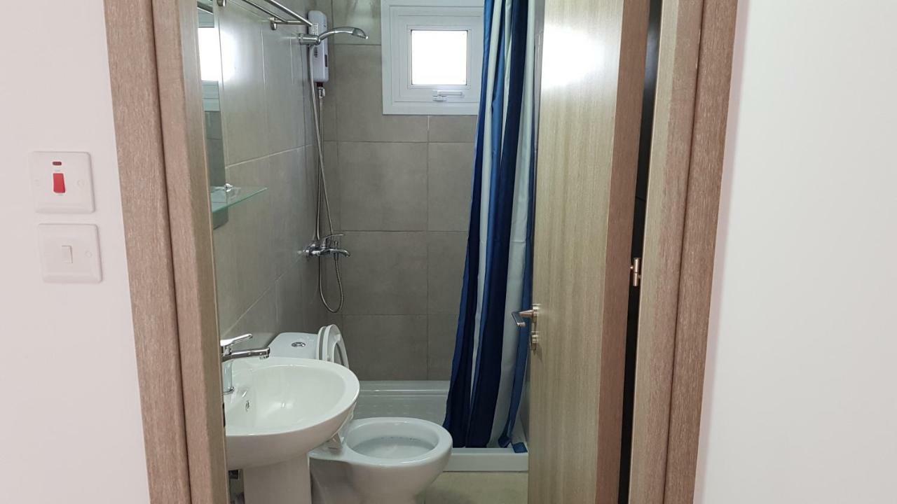 Zorbas Sea View No 1 - Antoniella Apartment Larnaca Exterior photo